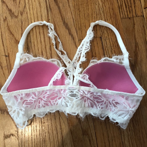 White Lace criss cross bra from Pink! - Picture 2 of 4